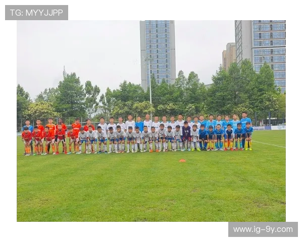 围绕西安足球联赛决赛激情上演城市绿茵巅峰对决纪实热血盛况回眸 围绕西安足球联赛决赛激情上演城市绿茵巅峰对决纪实热血盛况回眸