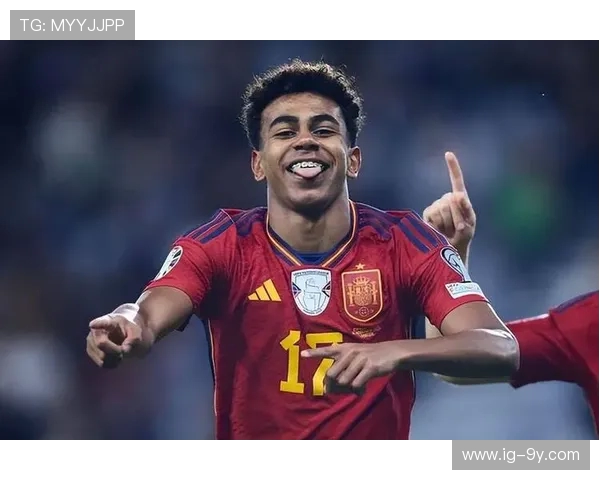 盘点当代足球顶级中场球员核心属性与天赋差异深度对比解析全景剖析